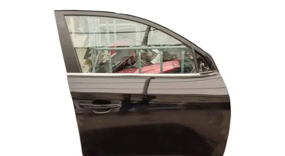 Hyundai Tucson TL Front door