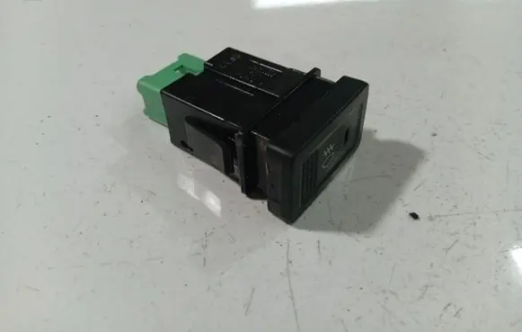 Fiat Sedici Fog light switch R2342