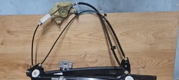 Volvo C70 Front door electric window regulator 30633660