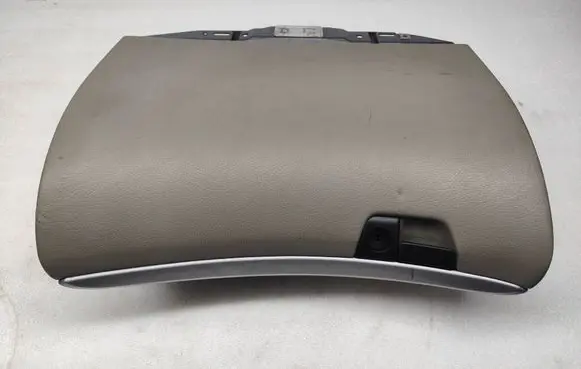 Volvo XC70 Glove box 8650374 3865