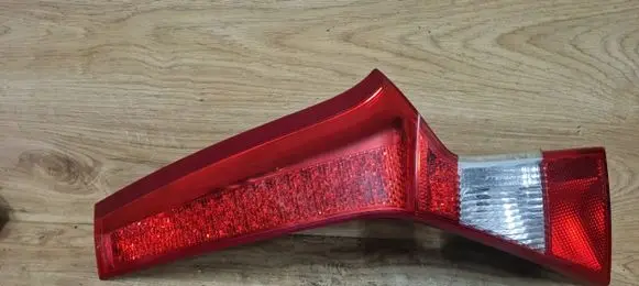 Volvo XC70 Tailgate rear/tail lights 164398