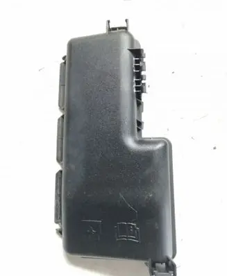 Volvo XC90 Fuse box cover 30728133