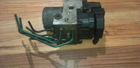 Renault Megane I ABS Pump 0273004395 1928402824