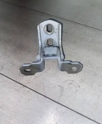 Renault Laguna III Rear door lower hinge