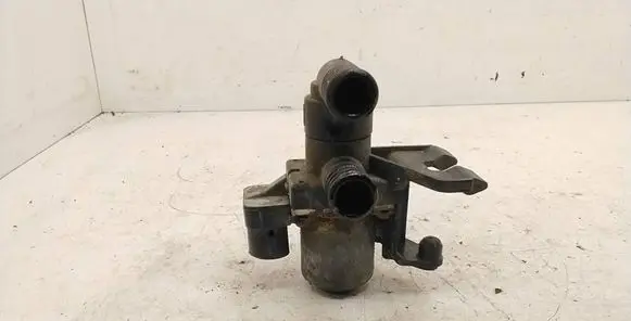 BMW 3 E36 Coolant heater control valve 1147412052 1387846