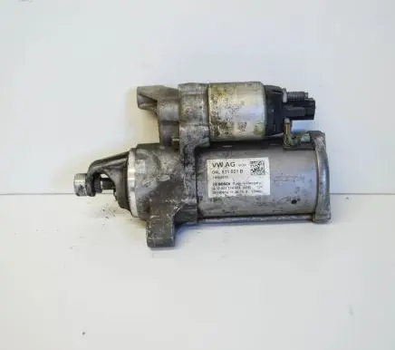 Audi A4 S4 B9 8W Starter motor 04L911021B