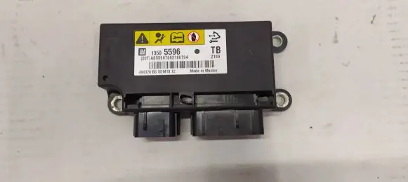 Opel Insignia A Airbag control unit/module 13505596 3376B5SDM1