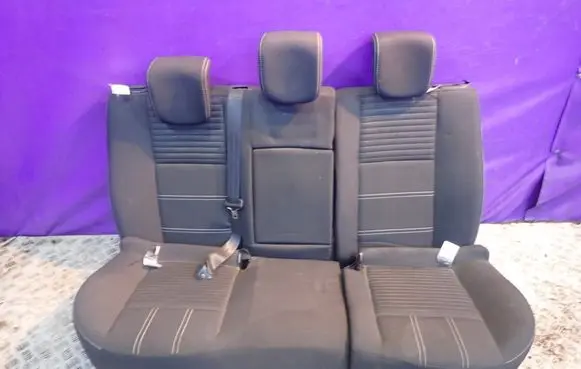 Renault Fluence Second row seats 