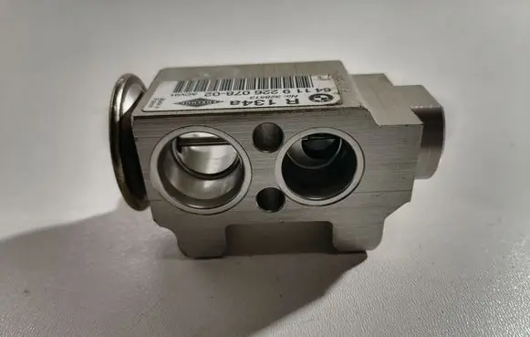 Air conditioning (A/C) expansion valve