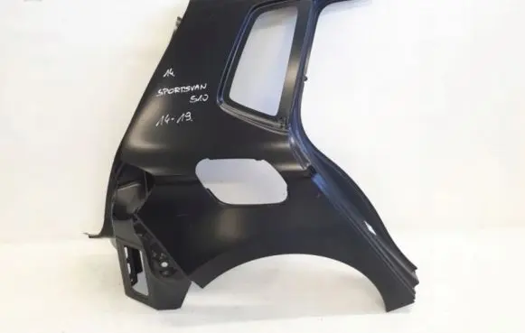 Volkswagen Golf Sportsvan Rear quarter panel 