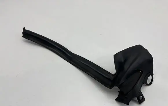 Mercedes-Benz SLK R171 Front door rubber seal A1716700138