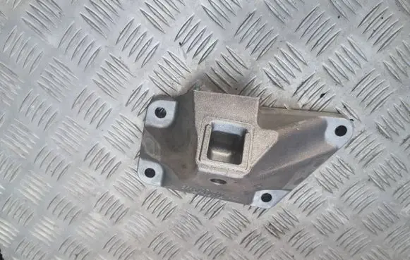 BMW 7 F01 F02 F03 F04 Engine mounting bracket 6775903 73681310 22116775903