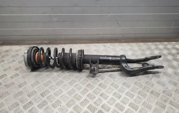 BMW 5 F10 F11 Front shock absorber/damper 6852873