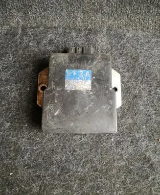 Mazda 626 Fuel injection control unit/module RF2A18701A