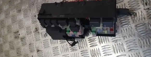 Volvo V50 Fuse module 8688040