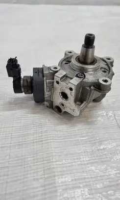 Ford Focus Fuel injection high pressure pump 9818034380