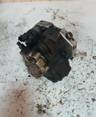 Volvo V70 Fuel injection high pressure pump 8642778 037382 0445010043