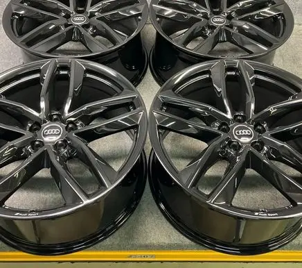Audi Q7 4M R21 alloy rim 4M0601025T