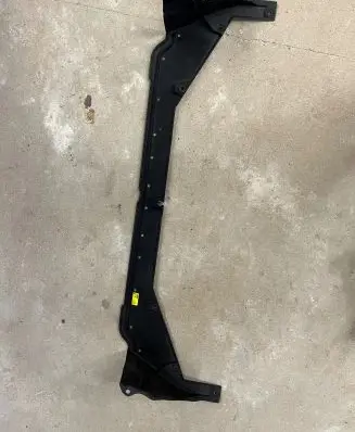 KIA EV6 Center/middle under tray cover 84237cv000