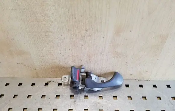 Mitsubishi Pajero Sport I Front door interior handle