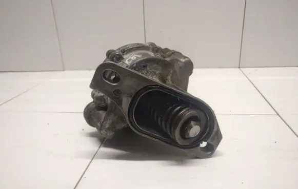 Volvo S70 V70 V70 XC Vacuum pump