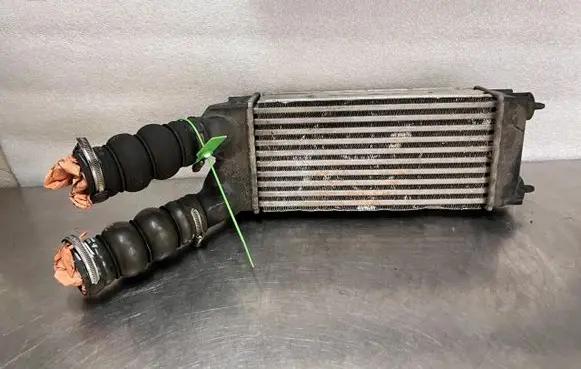 Peugeot 308 Intercooler radiator 9682434580