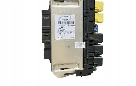 Mercedes-Benz S W222 Fuse module A2305454632