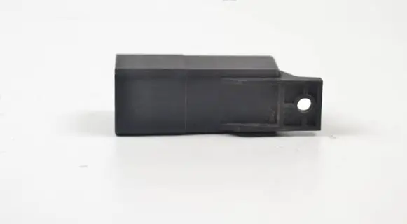 Volkswagen Caddy Glow plug pre-heat relay 04L907281 51299026
