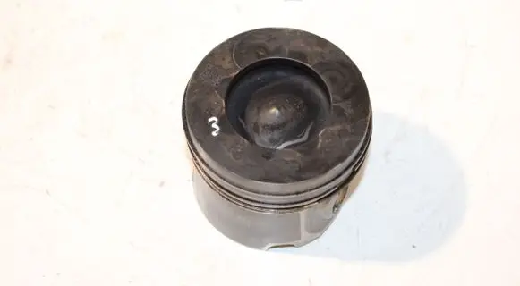 BMW 5 F10 F11 Piston 84L110