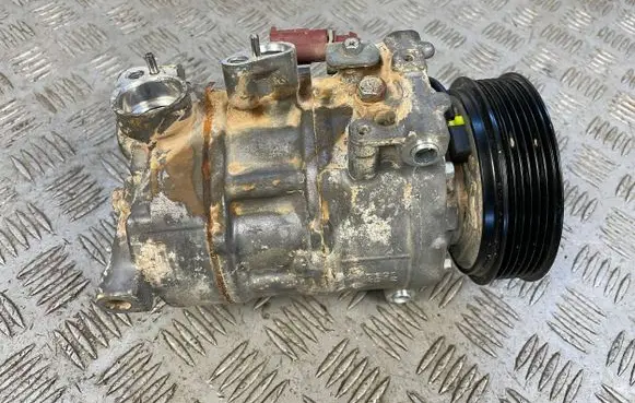 Volkswagen Golf VIII Air conditioning (A/C) compressor (pump) 3Q0816803D