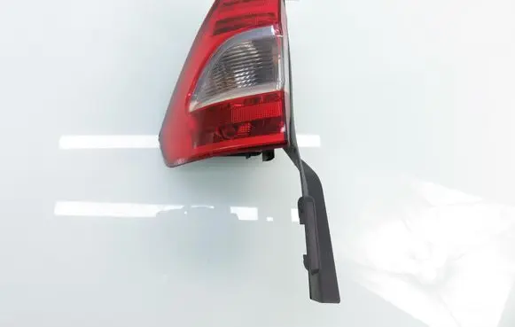 Ford Galaxy Rear/tail lights 17701011