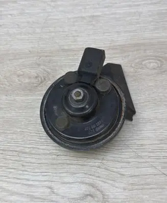 Audi A4 S4 B7 8E 8H Horn signal 8E0951223C