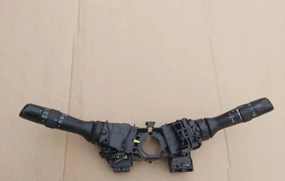 Toyota Verso-S Other switches/knobs/shifts VERSOZESPOLONY