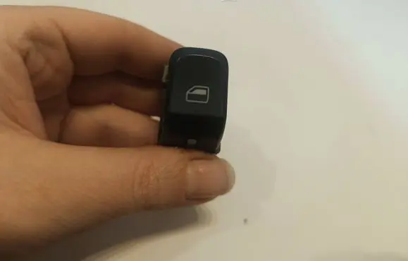 Audi A4 S4 B8 8K Quarter vent window switch 8K0959855A SE0T98T