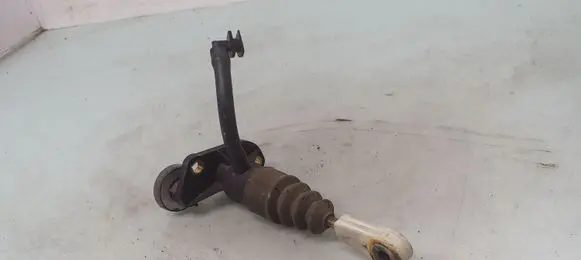 Clutch master cylinder