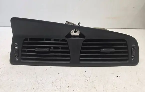 Volvo V70 Dash center air vent grill 3409374