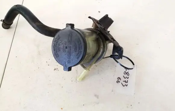 Toyota Avensis T250 Power steering fluid tank/reservoir