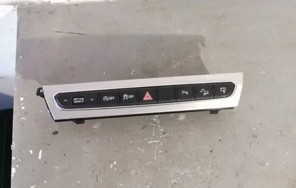 Audi Q7 4M Other switches/knobs/shifts 4M0925301A