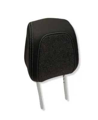 Peugeot 2008 II Front seat headrest