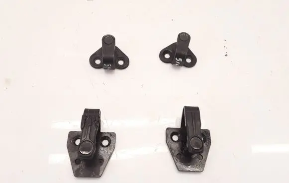 Citroen Berlingo Front door lock loop/hook striker 