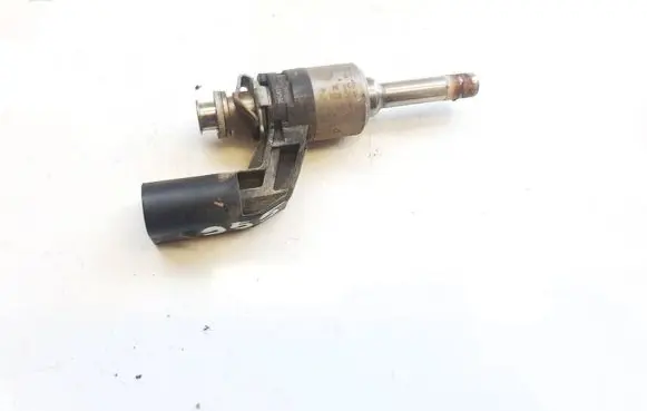 Skoda Yeti (5L) Fuel injector 285a11 03c9062