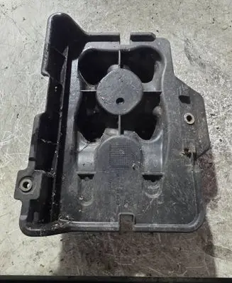 Seat Toledo II (1M) Battery tray 1J0915333