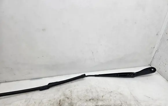 Volvo V50 Front wiper blade arm 30699998