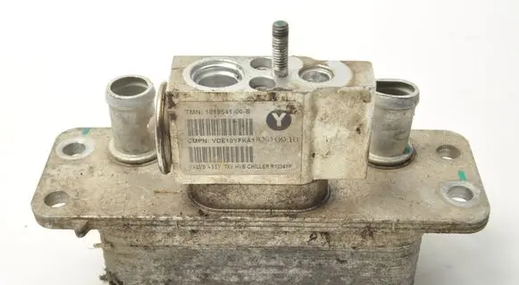 Tesla Model S Engine oil radiator 102117900A