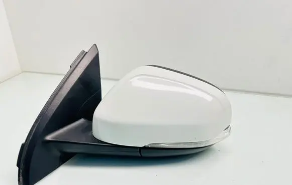Volvo V60 Front door electric wing mirror 31402553