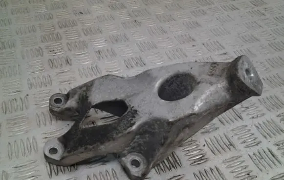Audi A5 8T 8F Engine mounting bracket 8K0199307BP