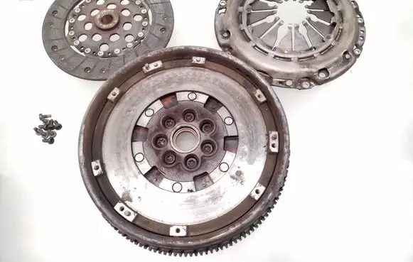 Mitsubishi Space Star Clutch set kit 8200157750 302385902 102518302