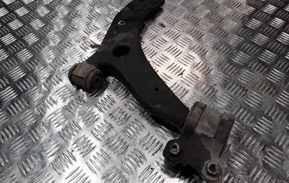 Ford Focus C-MAX Front lower control arm/wishbone 3M513A423AH