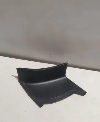 Rear/tail light trim molding