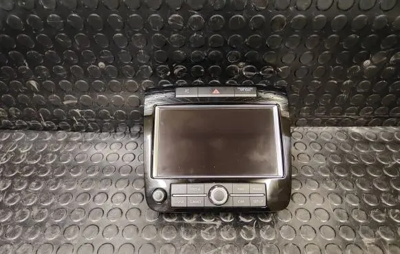 Volkswagen Touareg II Screen/display/small screen 7P6919603